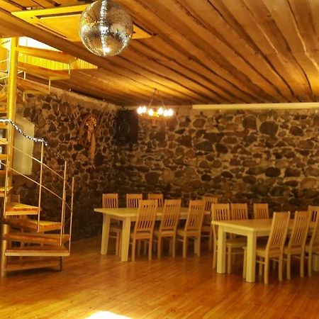 Hotel Viesu Nams Klanas Engure Exterior foto