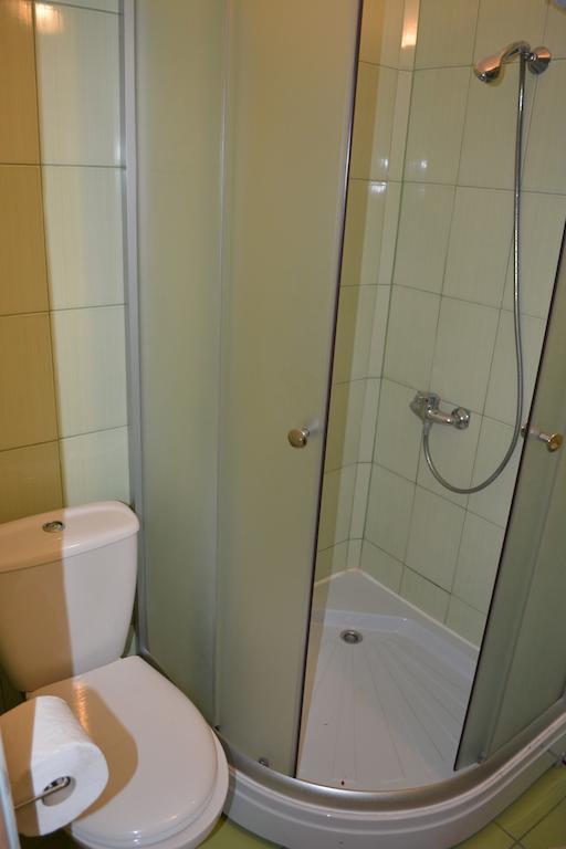 Hotel Viesu Nams Klanas Engure Habitación foto