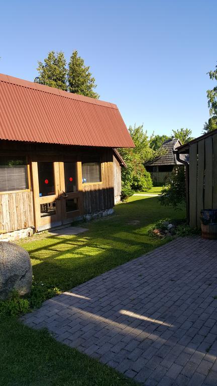 Hotel Viesu Nams Klanas Engure Exterior foto